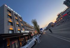 기타 3 ROUR SEASONS RED MAPLE HOTEL