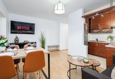 Others 4 Lumina apart opposite the Palace of Culture and Science