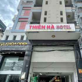Hotel Exterior1THIEN HA HOTEL,黎文休中学飯店