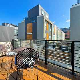 Hotel Exterior 1 Bright 3 level townhouse, Hotel Ayam Penyet Ria