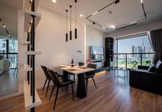 Others 4 Lè Métropole Saigon