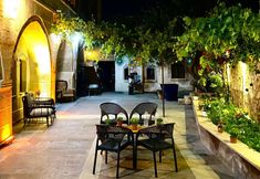 Others 2 Pacha Cave House