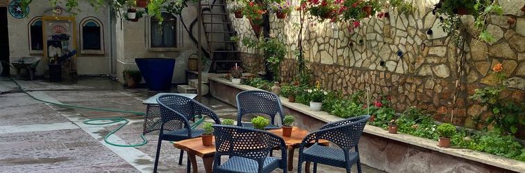 Others Pacha Cave House