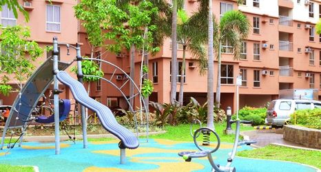 기타 2 Near Manila Airport - "Budget - No Frills" One Bedroom Condo With Kitchen. 10L