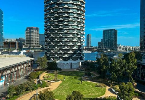 Lainnya Lux Docklands District 3-level TH *FreeParking