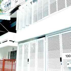 Hotel Exterior 1 “Thong Lo” 3BR Home 75”SmartTV Netflix Thong Lo Alley · Quiet Home in the City Center, Hotel Stesen Ramkhamhaeng Airport Rail Link