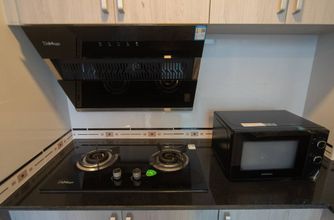 Others 4 Master bedroom with a bathroom in a Pattaya villa.