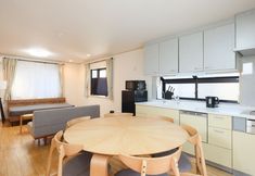 Others 7 Setagaya Family House