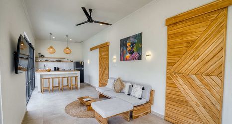 Others 2 Melasti Breeze 3