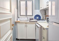 其他 4 Nostalgic & Comfortable Historical Home!