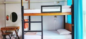 Others 2 Theppahrak Hostel Khaolak