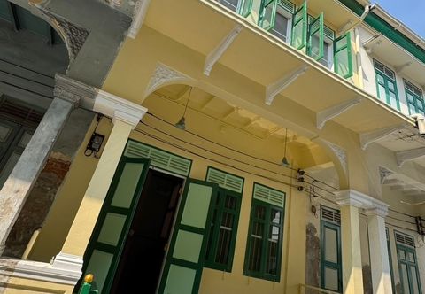 Khác Luan Heritage Surawong