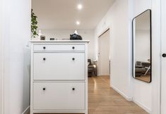 Lain-lain 4 La Plaza, In the Centre and Free Parking