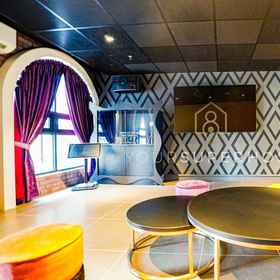 Hotel Interior/Public Areas 1 Paxtonz by YourSuperHost, Say Yes Cafe 호텔