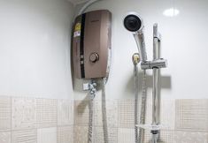 Others 7 J's Second Home