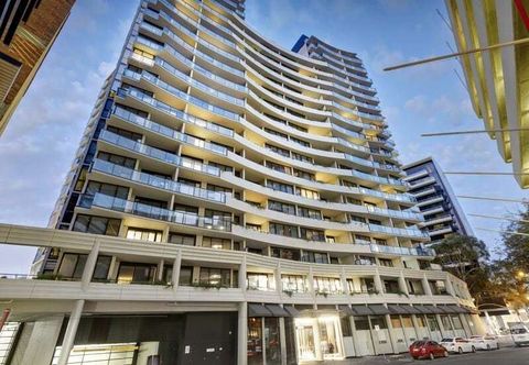 Others Luxe 2BR Retreat POOL, GYM & PARKING South Yarra