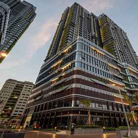 Hotel Exterior 1 Bluesky West Tower Lumiere Riverside Residence, Hồ bơi trường cao đẳng cảnh sát nhân dân 2 Hotels