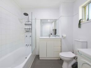 Others 4 The Arcade Escape - Arcade, Games & Vibes