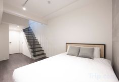 Others 2 LEGALAND Hatagaya