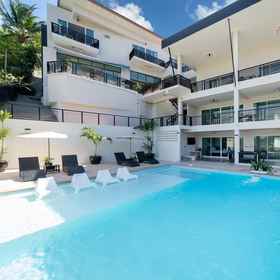 Hotel Exterior 1 Patong Cliff Pool Villa, Khách sạn Karon Beach Pool Villa