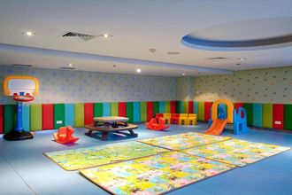 其他 4 Royal Crown Scsp 883 KK CBD near Imago