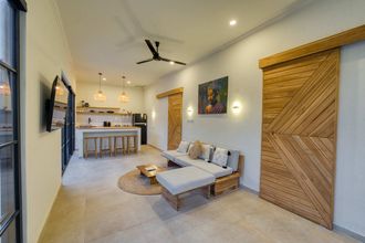 Others 4 Melasti Breeze 3