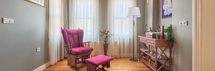 其他 Nostalgic & Comfortable Historical Home!