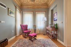 其他 Nostalgic & Comfortable Historical Home!