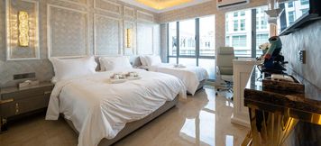 Others 2 Regis by Ritz, Imago Mall Loft B