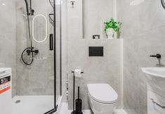 Others 6 Lumina apart opposite the Palace of Culture and Science