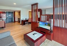 其他 6 Royal Crown Scsp 883 KK CBD near Imago