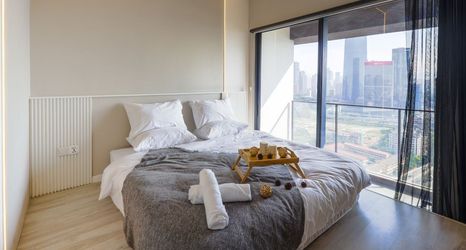 Others 2 KL Sanctuary Style Comforts, Pool, Gym, Near MRT!