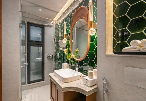 Khác Velar of the Sea Cruise