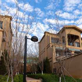 Hotel Exterior 1 FuXian Lake Holiday House, Xinping Yizu Daizu Zizhixian Hotels