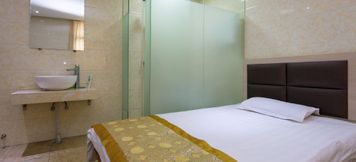 Others 6 Yinghong Hotel