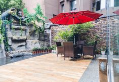 Others 6 86 race hotel