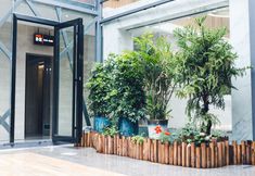 Others 7 86 race hotel