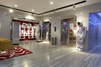 Others 4 Planet Hotel (Guangzhou Baima Clothing City Railway Station Subway Station)