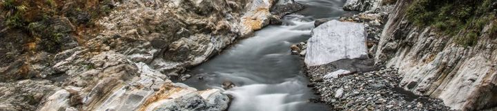 Others 2 Slow Fly Hostel