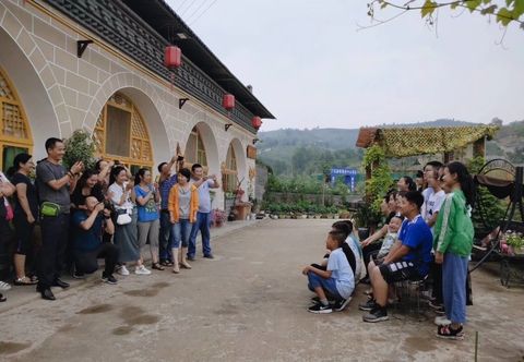 Lainnya Yan'an Swallow Flower House