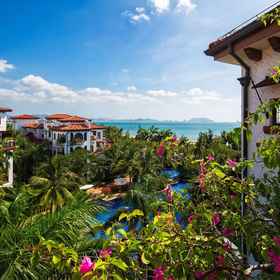 Hotel Exterior 1 YueHai·Sanya Blossom, Sanya Conifer Resort-Garage Hotels
