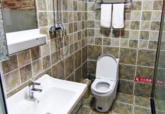 Others 5 Binge Theme Hotel