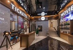 Others 5 Movie Hotel