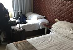 Others 4 Qiqi Harhuatong Hotel