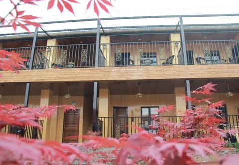 Others Zhiqing Hostel