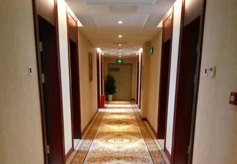 Others lingfengHotel