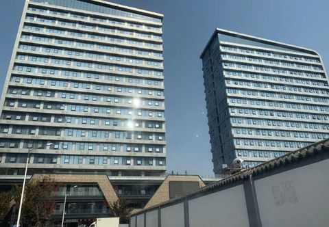 Others Colour Hotel (Nanchang west station)