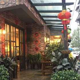 Hotel Exterior 1 Jiuqi Zhangjiajie Yunqin Boutique Inn (National Forest Park Wulingyuan Biaozhimen), Wulingyuan Qu Hotels