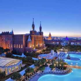 Hotel Exterior 1 Kremlin Palace, Merkez Hotels