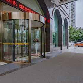 Hotel Exterior1Crown Hotel,贞丰县飯店